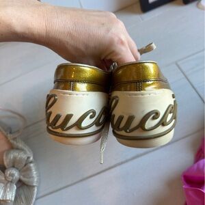 Gucci Sneakers in Gold and Cream